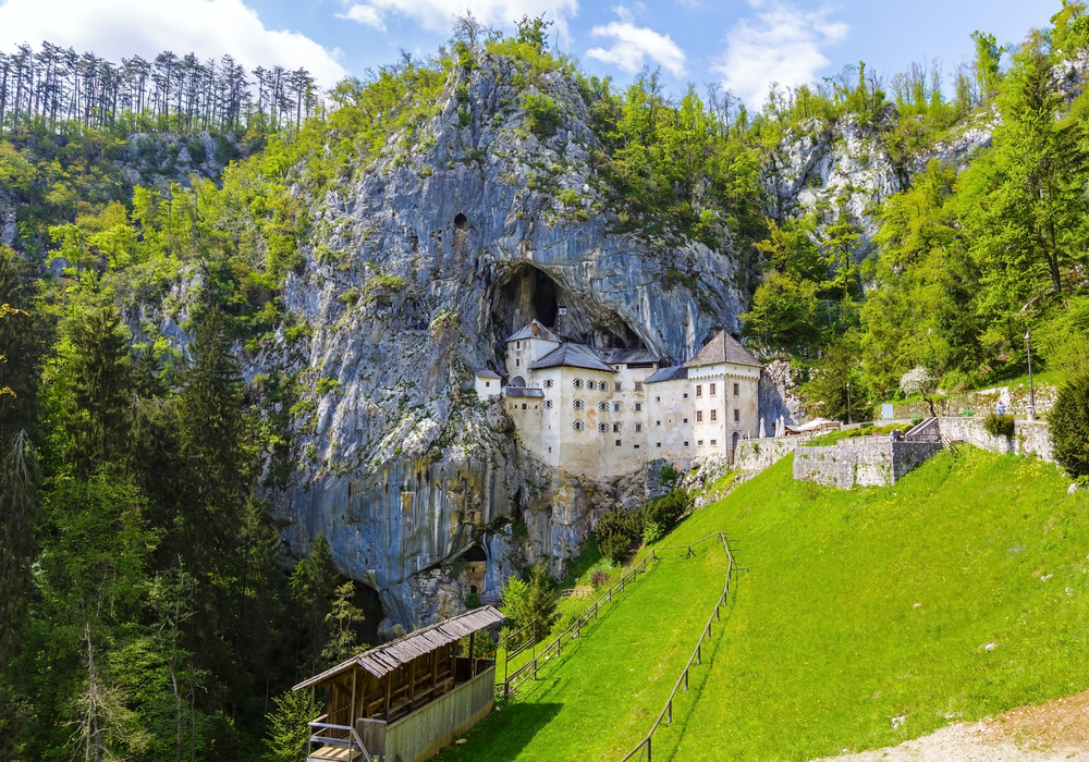 Predjama Höhlenburg Slowenien